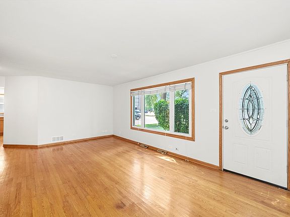 3rd image of 9417 S 78th Ave