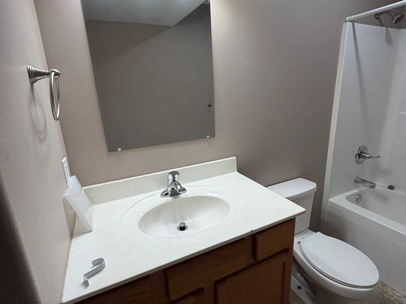 4 bed, 1651 sqft, $1,950 — Photo 3