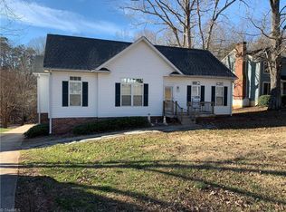 8408 Coachman Ln, Rural Hall, NC 27045