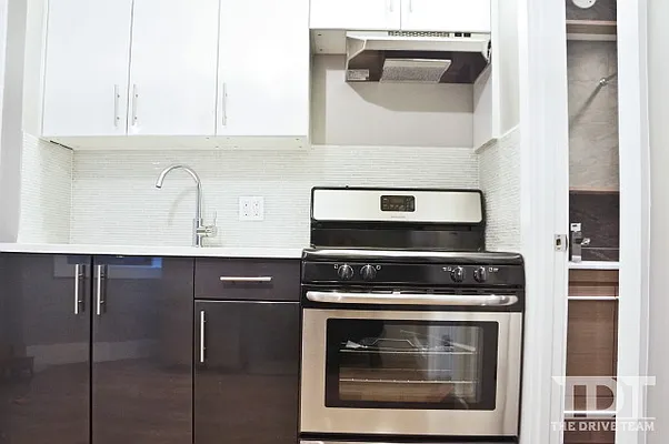 Rented by J Misrahi Realty Corp | media 41