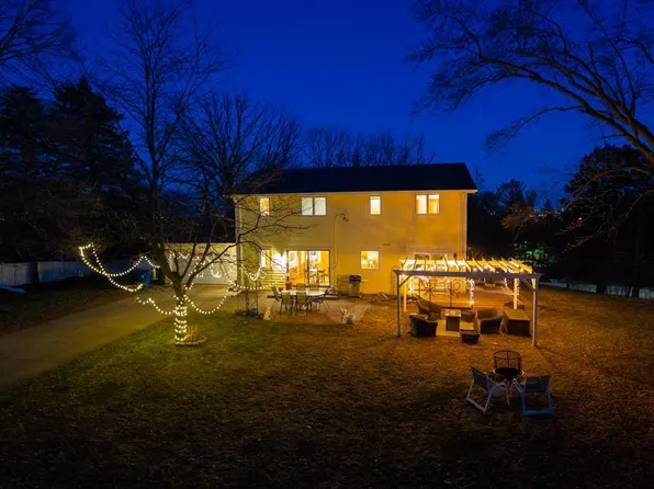 5600 W 70th St, Edina, MN 55439