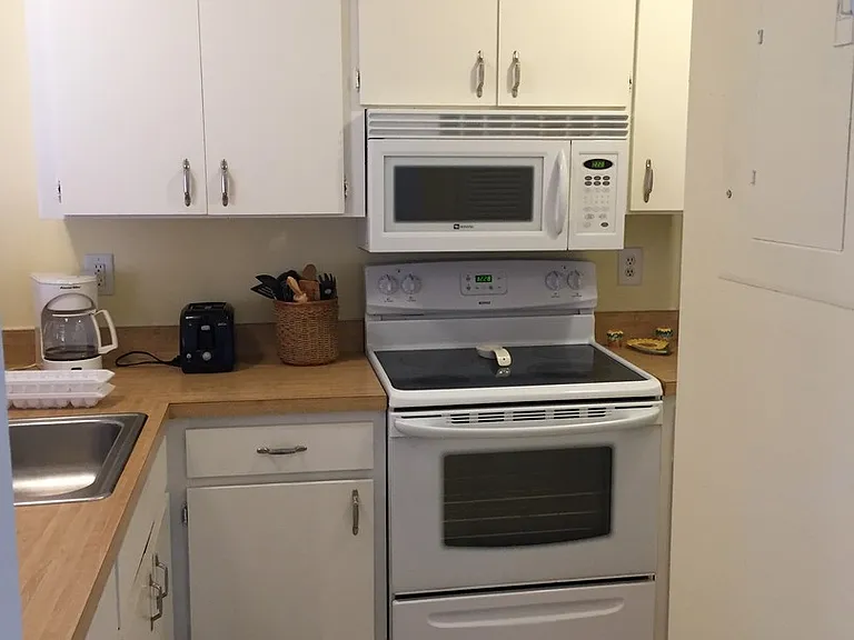 1011 Abada Ct NE #108 — Photo 10