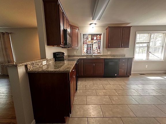 3rd image of 2224 Dennings Rd