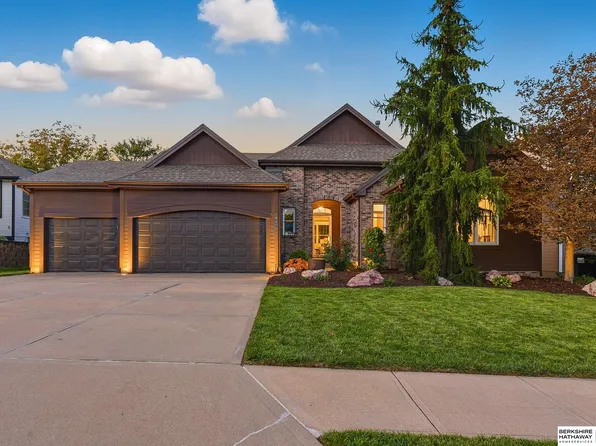 18408 Emile Cir, Elkhorn, NE 68022