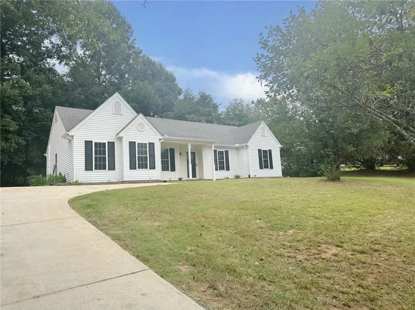 214 Quintana Cir, Westminster, SC 29693
