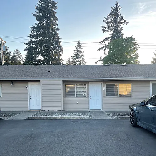 1128 Sleater Kinney Rd SE Photo 1