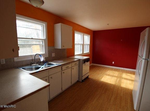 5th image of 10770 Settlewood Dr SE
