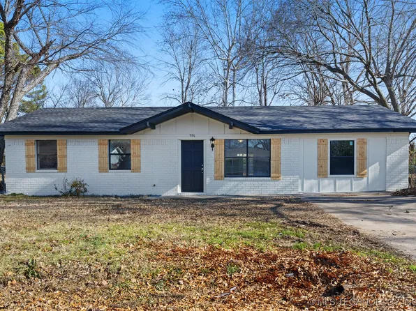 906 NW 10th St, Stigler, OK 74462