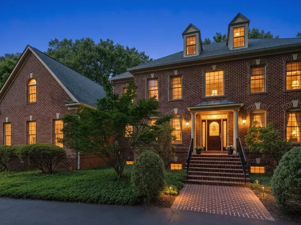 11640 Piney Spring Rd, Potomac, MD 20854