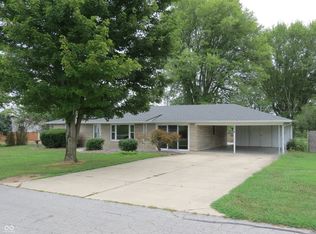 279 Arnold St, Morgantown, IN 46160