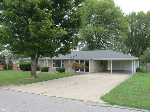 279 Arnold St, Morgantown, IN 46160