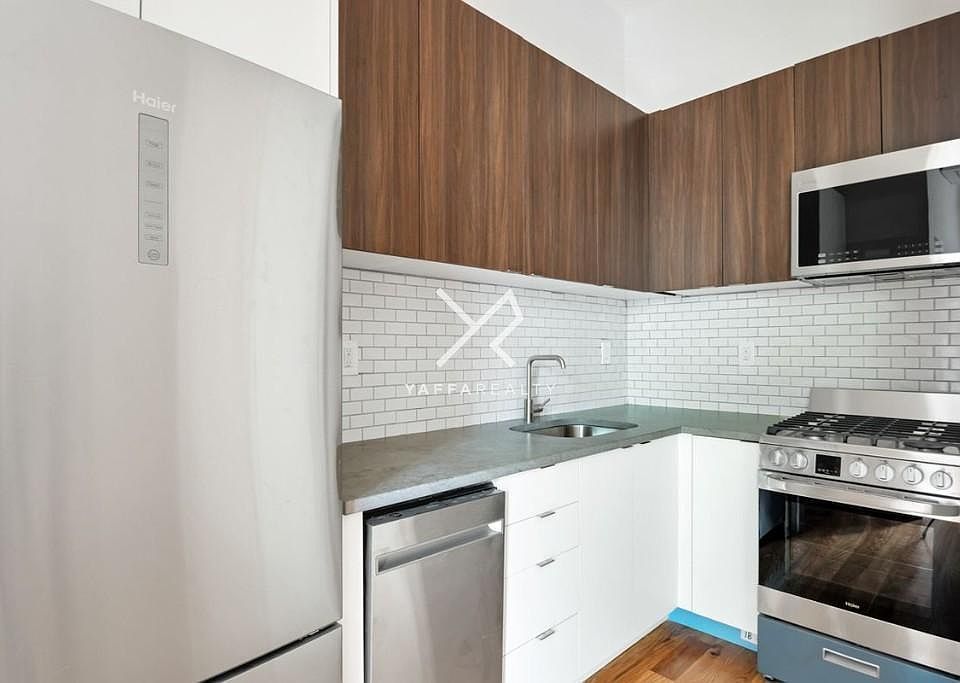 1st image of 1310 Dean St APT 1