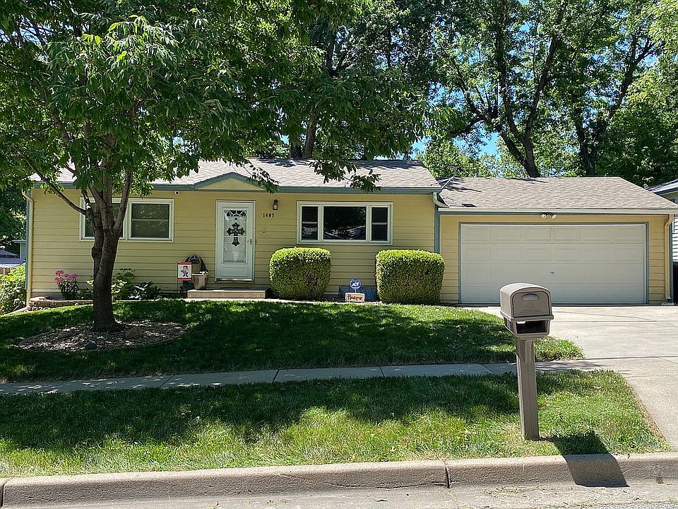 1st image of 1407 N 61st St