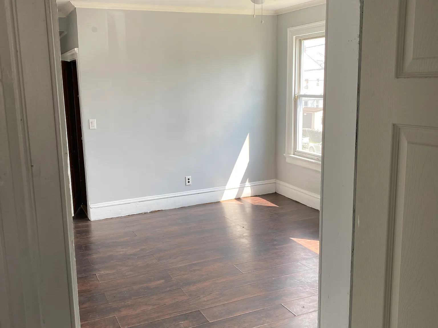3 bed, 1300 sqft, $2,300 — Photo 1
