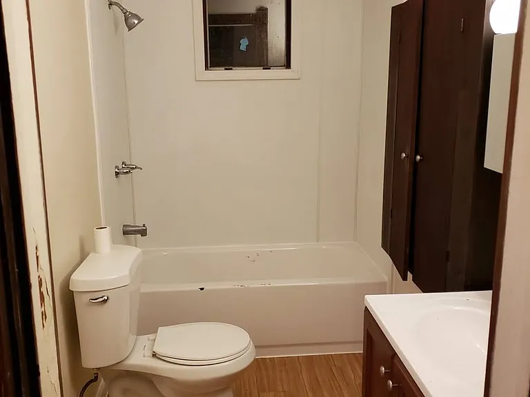 312 Craig St #1 — Photo 7