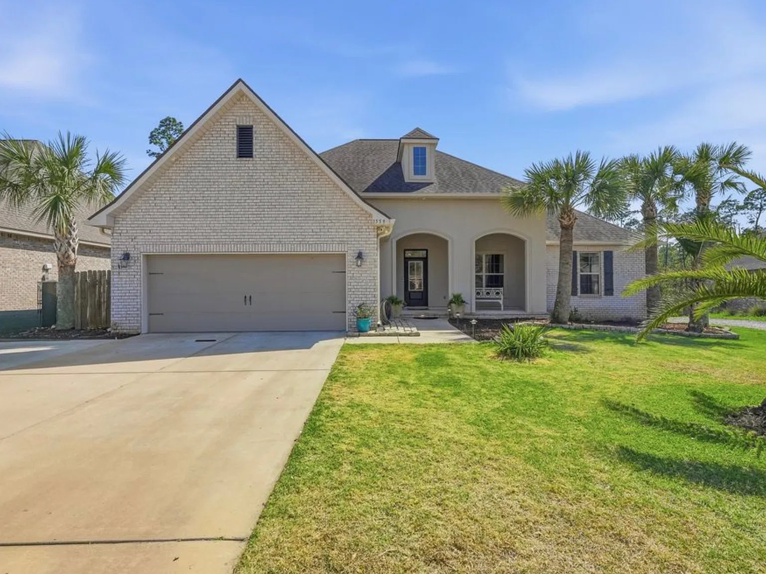 4 bed, 3010 sqft, $3,700 — Photo 2