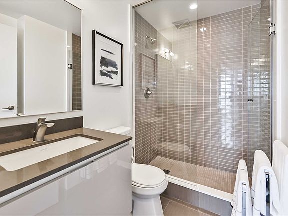 4th image of 200 Bloor St W #1802