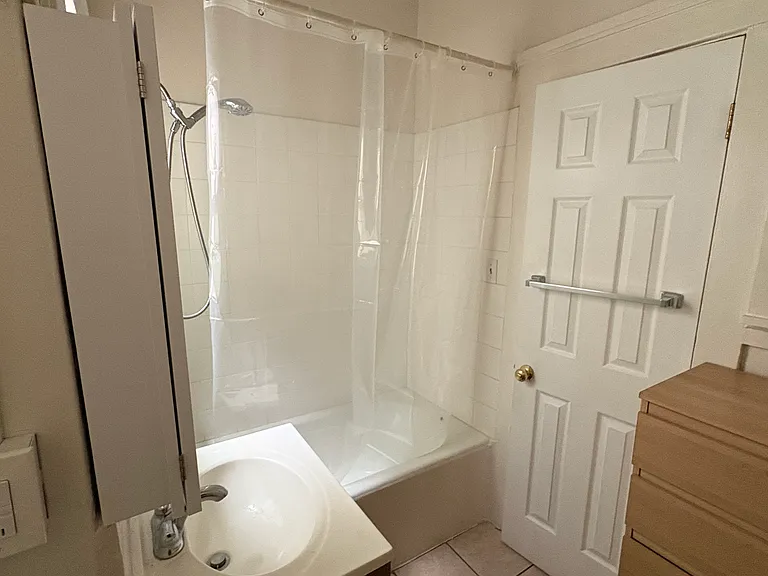 1635 N Alexandria Ave #5 — Photo 5