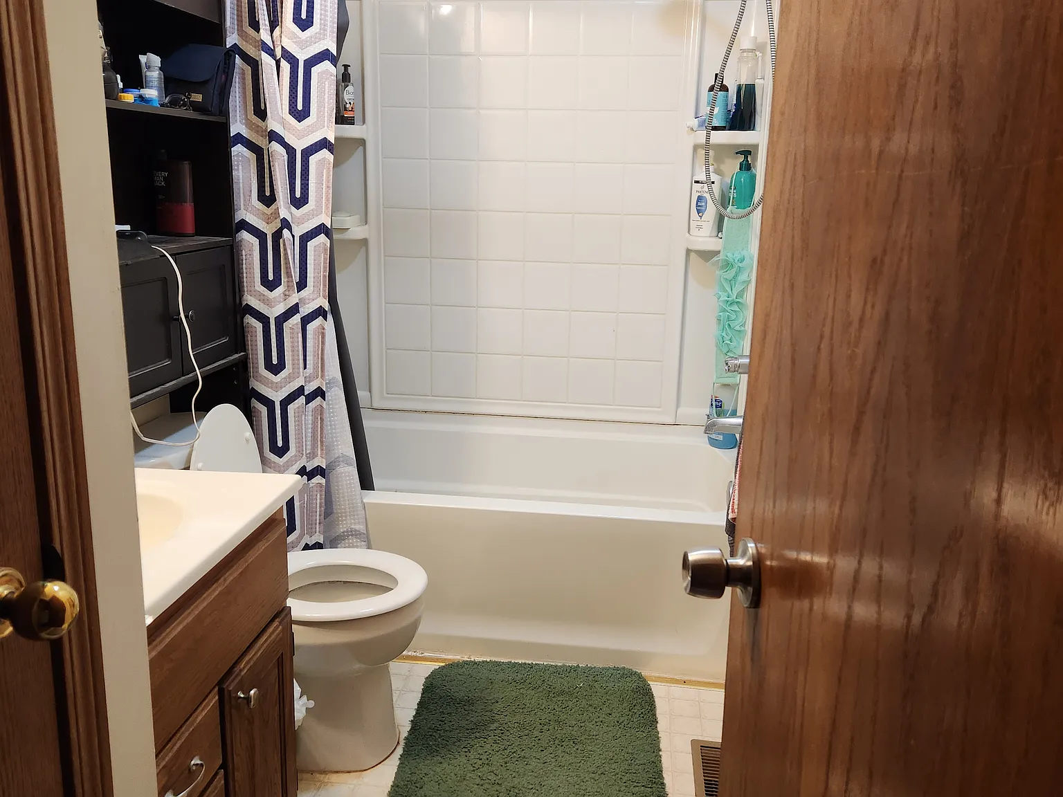 730 Dustin Rd — Photo 4
