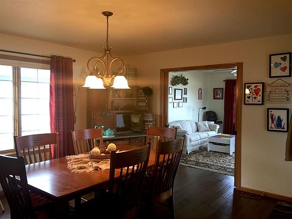 5th image of 814 Crane Ct