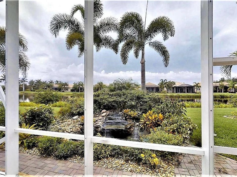 9055 Ribbons Fountain