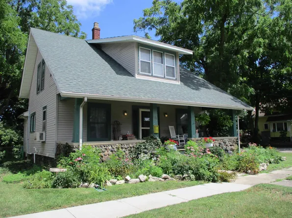 407 E Clinton St, Durand, MI 48429