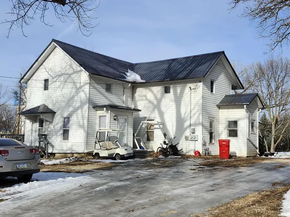 203 1st Ave S, Dakota City, IA 50529