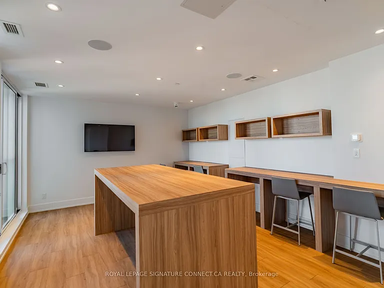 3100 Keele St #423 — Photo 39