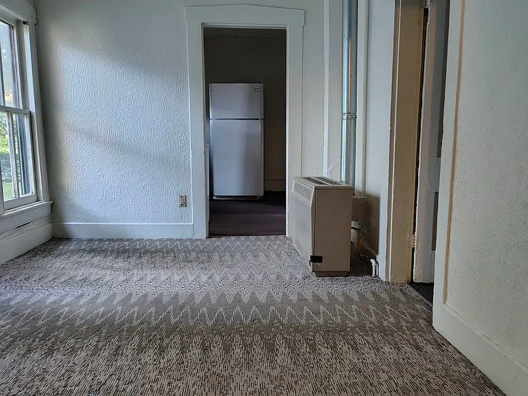 45 Pearl Ave #2 — Photo 5
