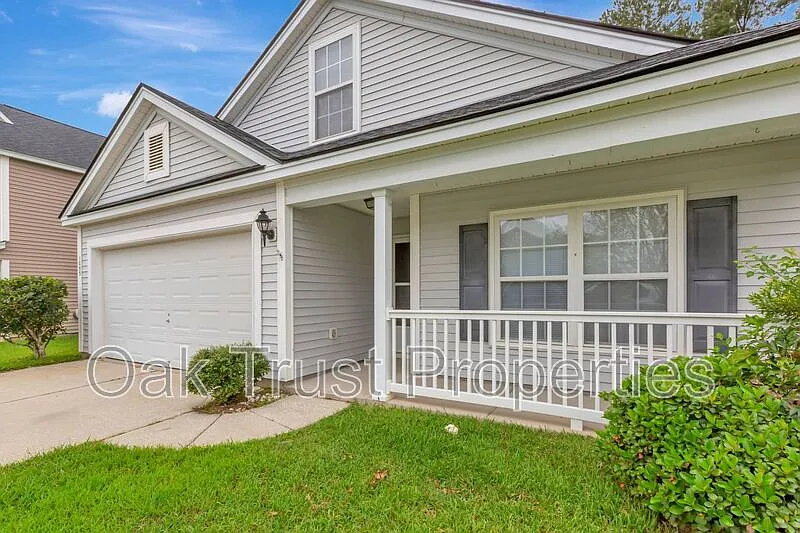 4 bed, 2.0 bath, 1907 sqft, $2,195 — Photo 3