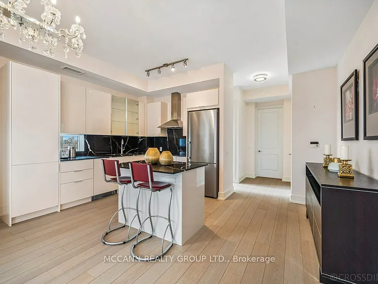 21 Balmuto St #3302 — Photo 10