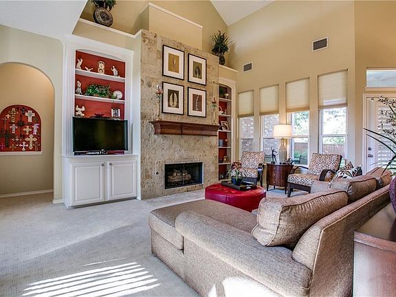 5th image of 3209 Abingdon Dr