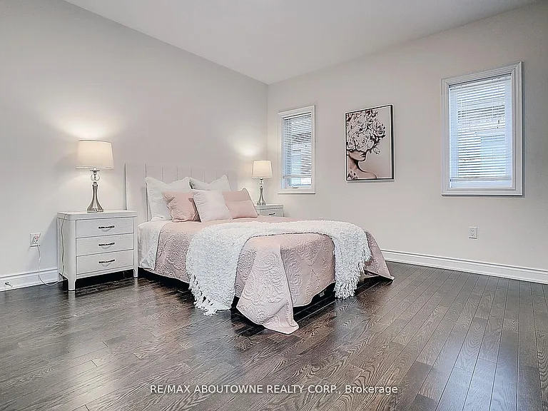 16 Gracedale Dr — Photo 31