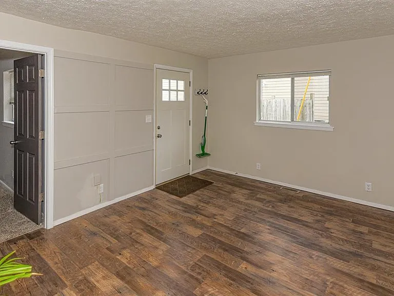 630 S 15th St #2 — Photo 4