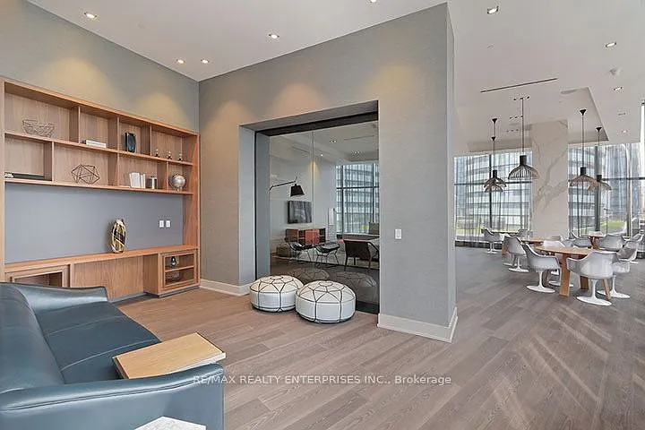 10 York St #1405 — Photo 27