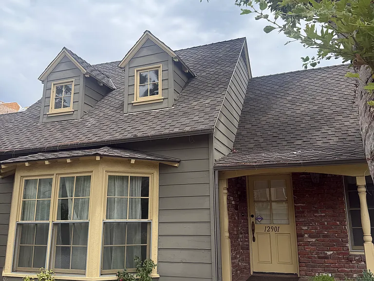 12901 Woodbridge St — Photo 4