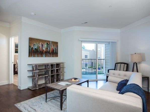 Vanguard Heights | 10362 Old Olive Street Rd, Saint Louis, MO