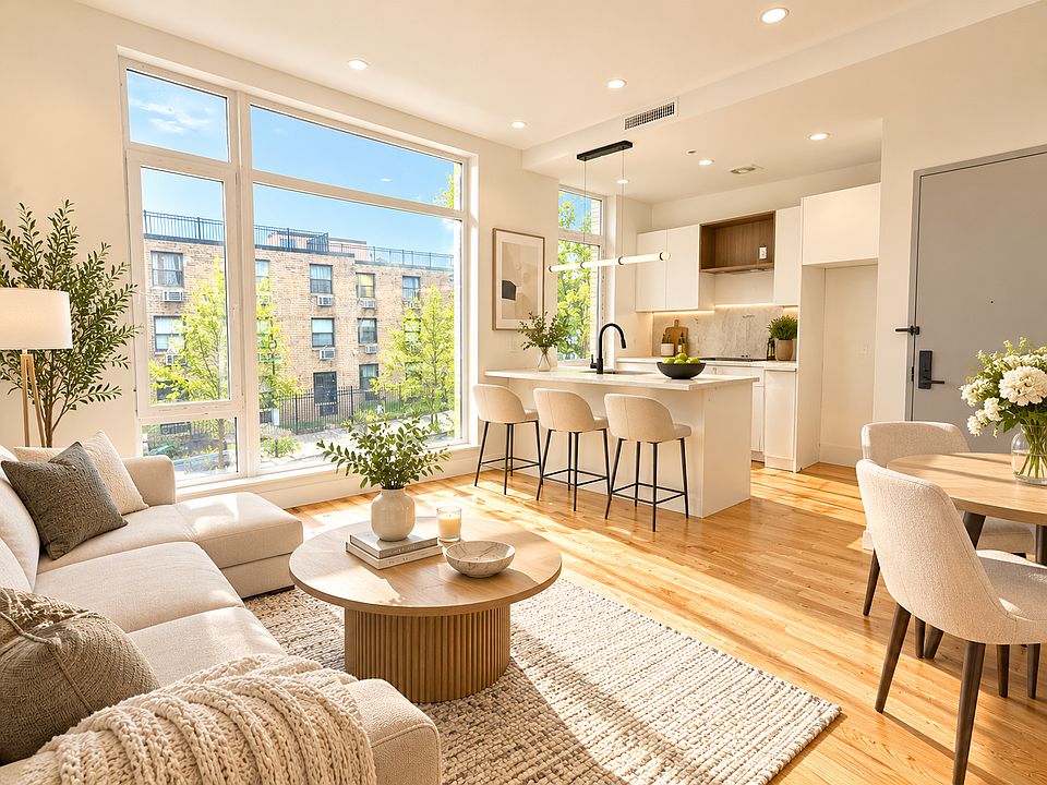 1st image of 418 Lorimer St #3L