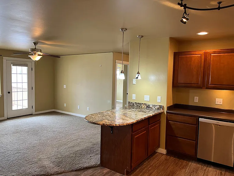 2240 E Baxter Ln #5 — Photo 6