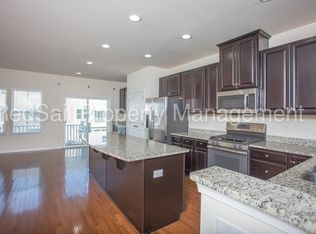 117 Williamson Park Ln, Smithfield, VA 23430
