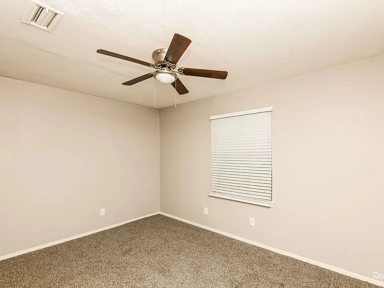 6431 Moonhill Dr — Photo 14
