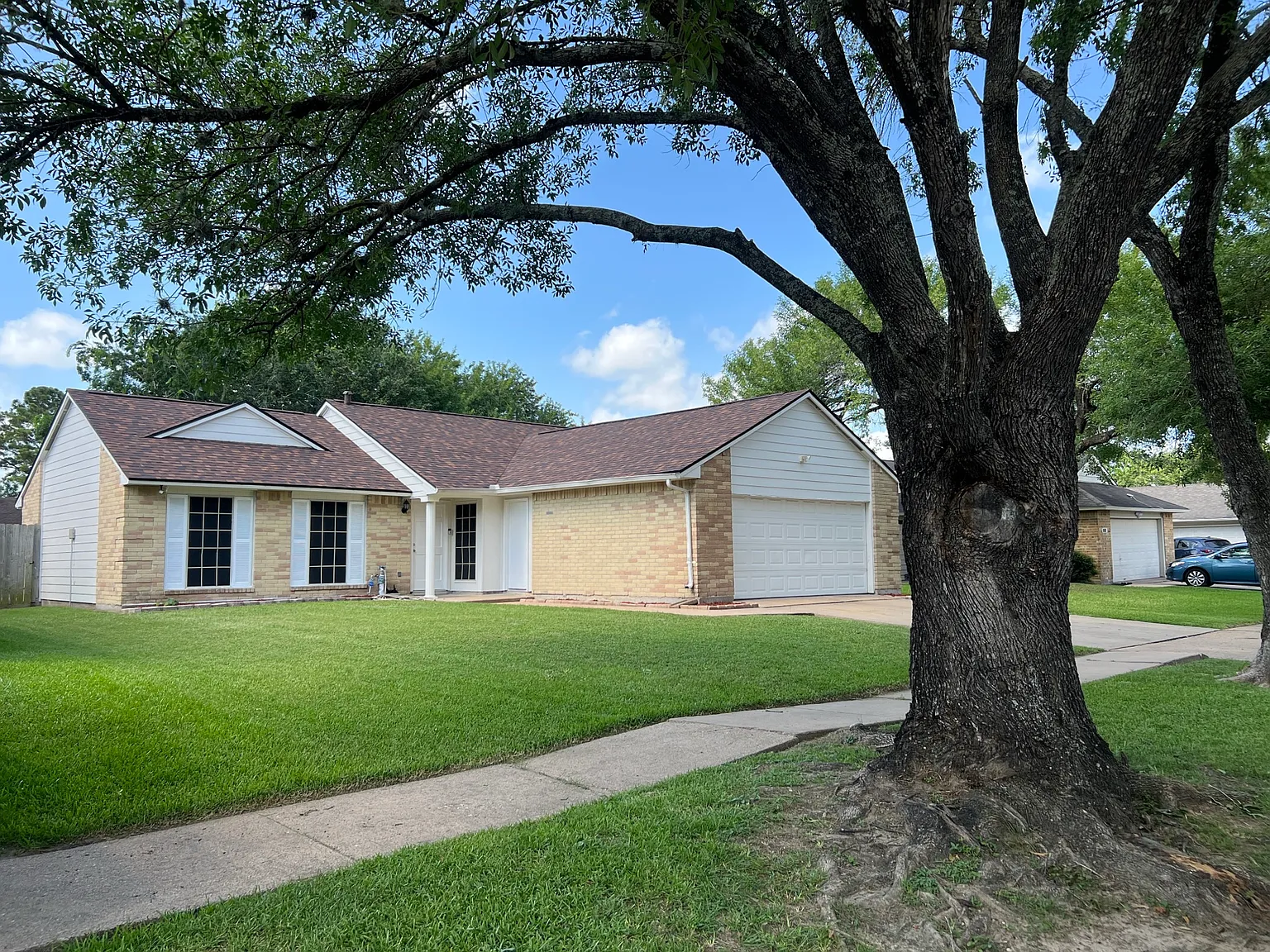 3 bed, 1404 sqft, $1,860 — Photo 3
