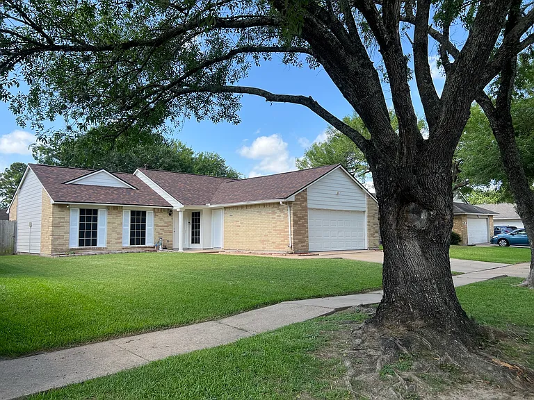 17515 Wild Willow Ln — Photo 3