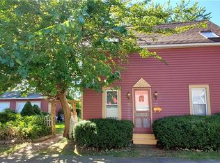 99 Braddock St, Rochester, NY 14612