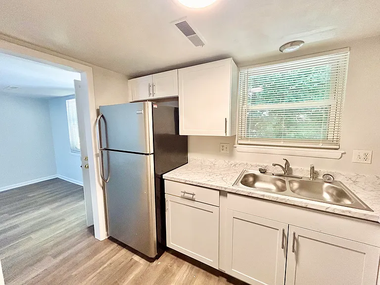 5335 Carolyn Cir — Photo 11