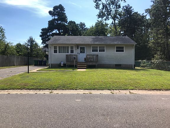 2nd image of 5 Dartmouth Dr