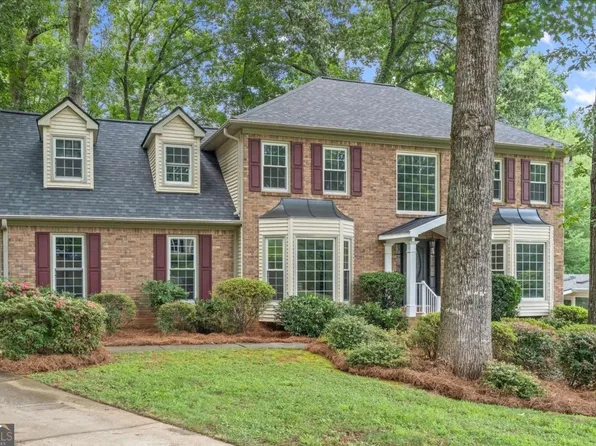 2711 Arbor Smt, Marietta, GA 30066