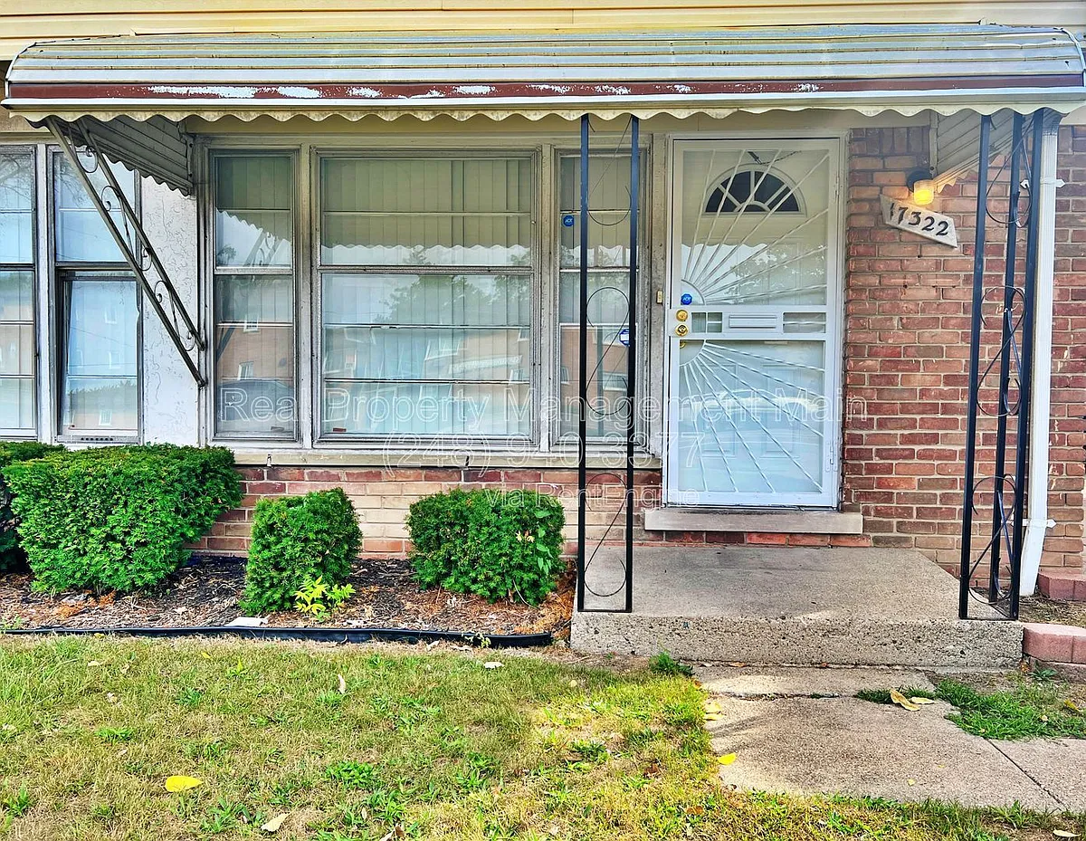 Building Photo - 17322 Greenfield Rd