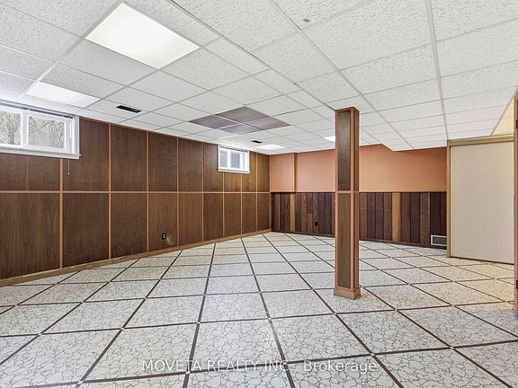 30th image of 24 Cactus Ave