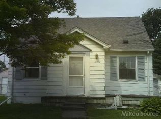 21725 Virginia Ave, Eastpointe, MI 48021